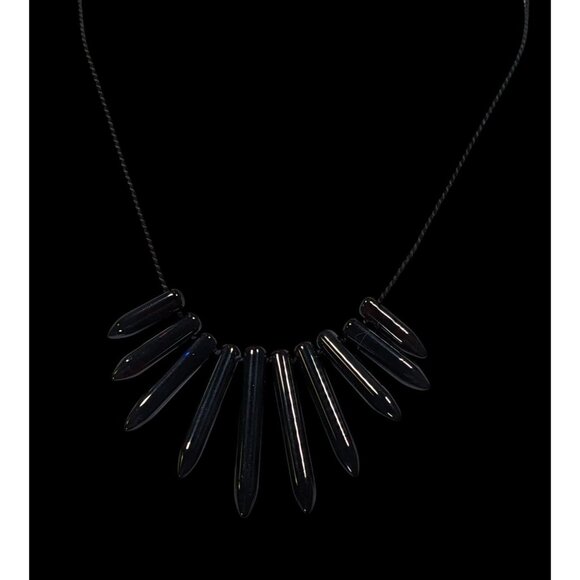 Gothic Polished Onyx Graduated Pillar Necklace - Picture 4 of 6